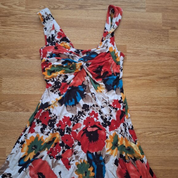 Floral mini dress - Picture 2 of 6